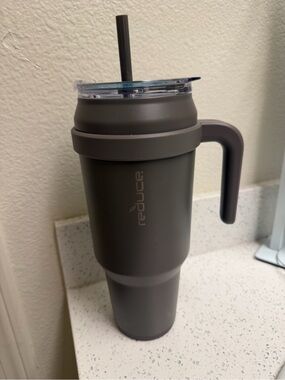 Reduce Travel Tumbler with Handle in Dark Gray